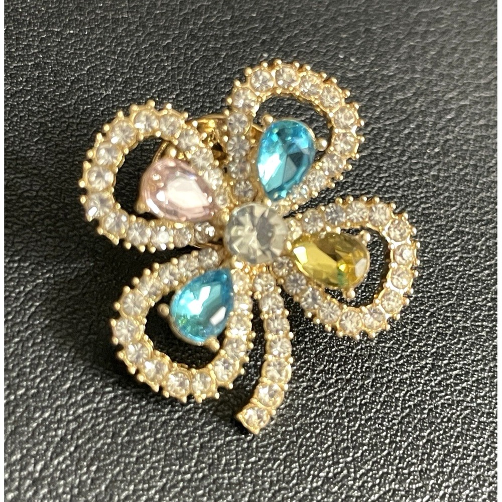 Four Leaf Clover Pin Rhinestone Lucky Green Shamrock St Patrick's Day Prong Set